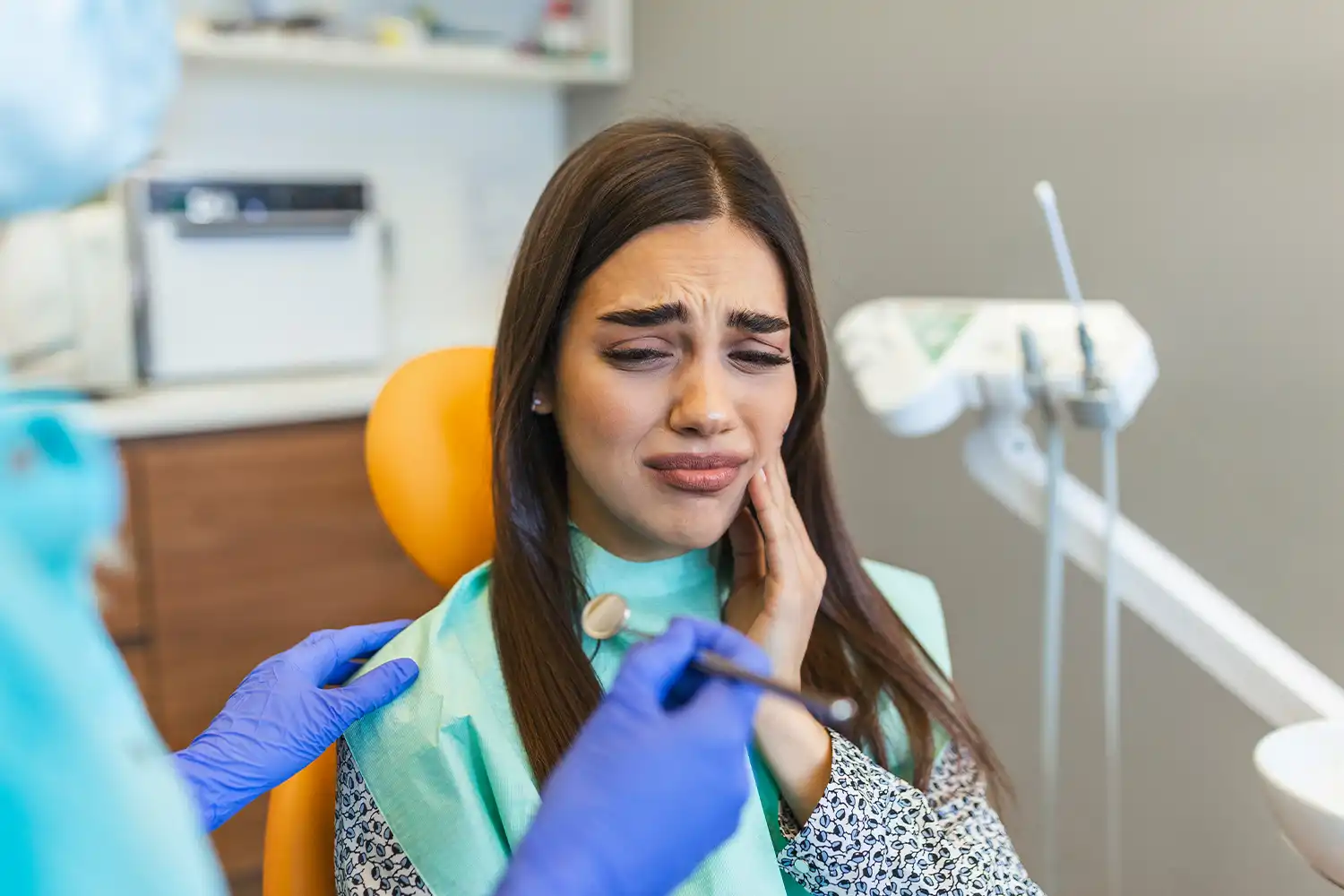 How to stop throbbing pain after root canal